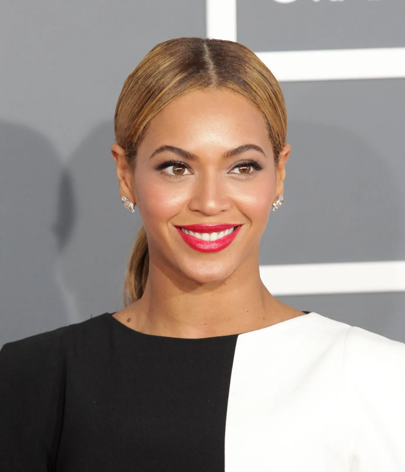 Beyonce - Gallery Image 1
